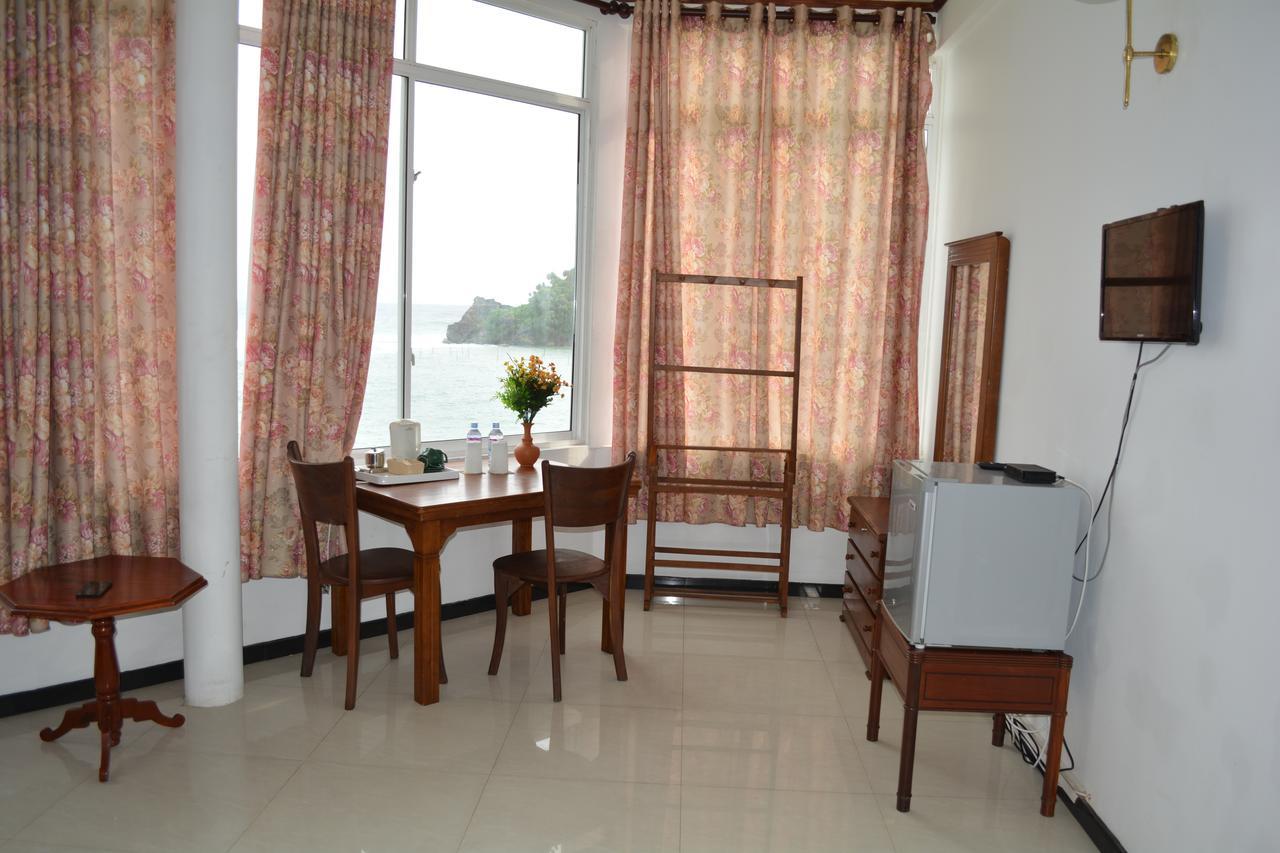 Sayurima Beach Hotel 아항가마 외부 사진