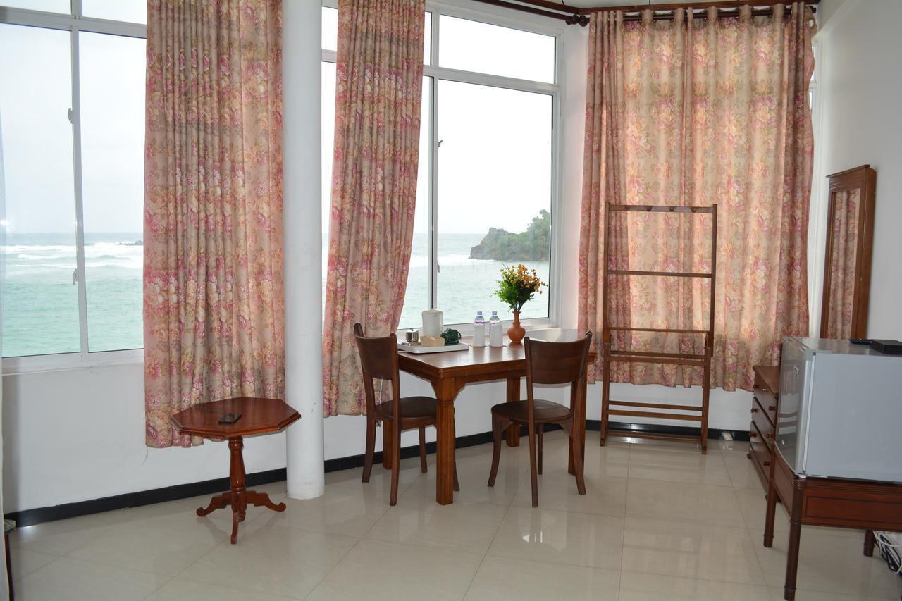 Sayurima Beach Hotel 아항가마 외부 사진