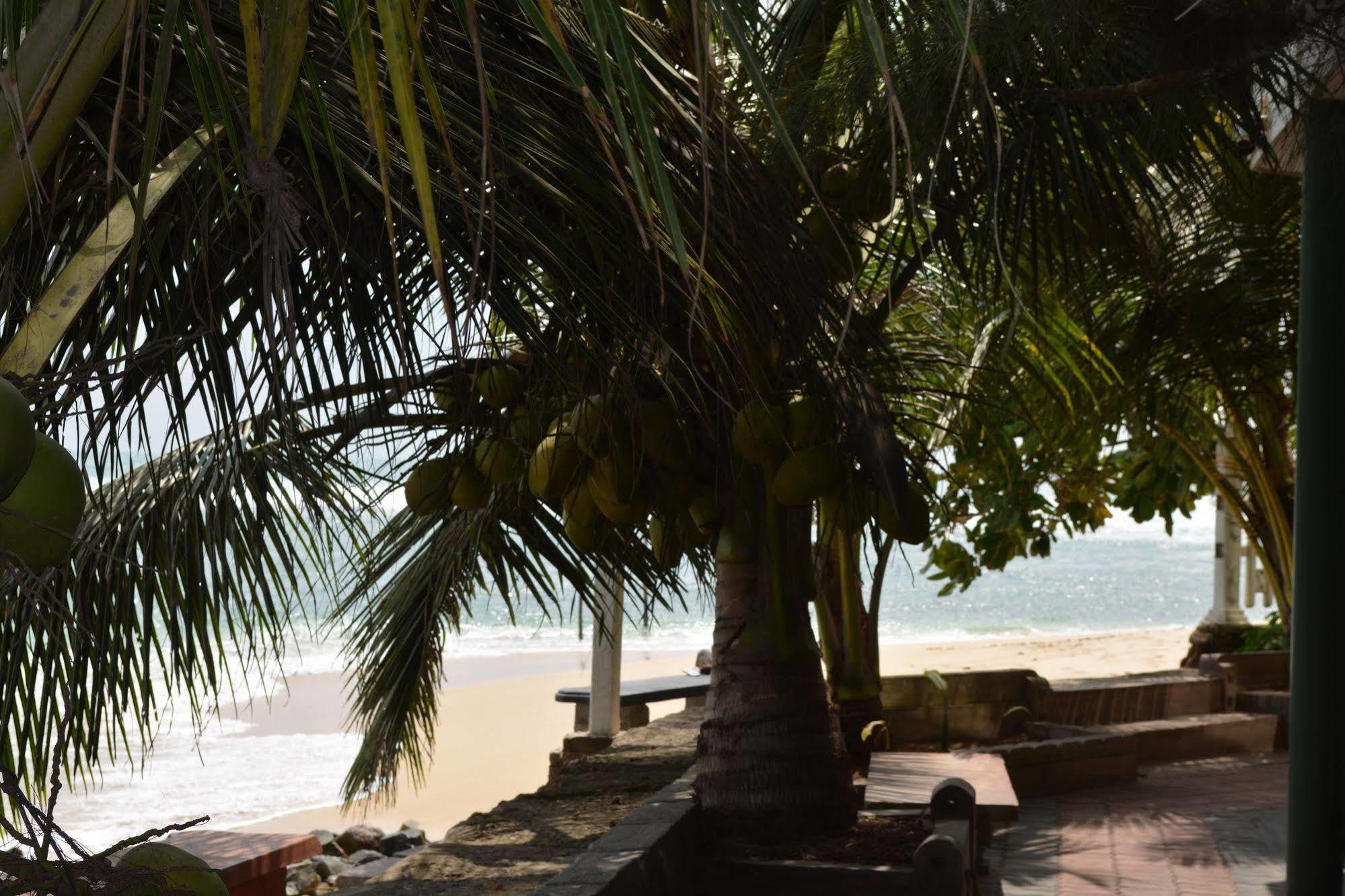 Sayurima Beach Hotel 아항가마 외부 사진